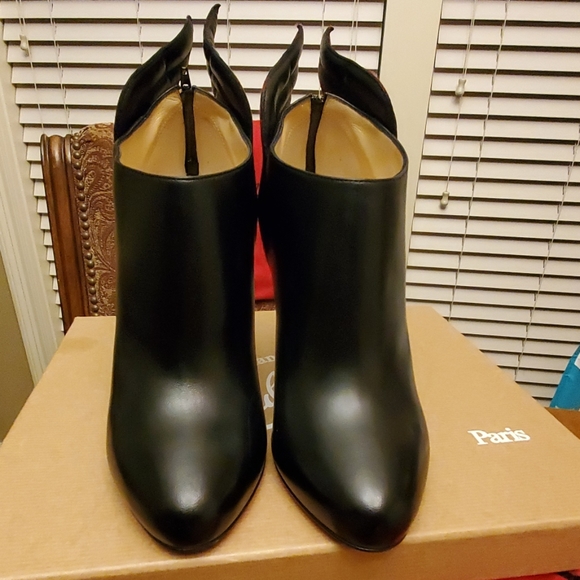 Christian Louboutin Mecura winged booties - Picture 8 of 8